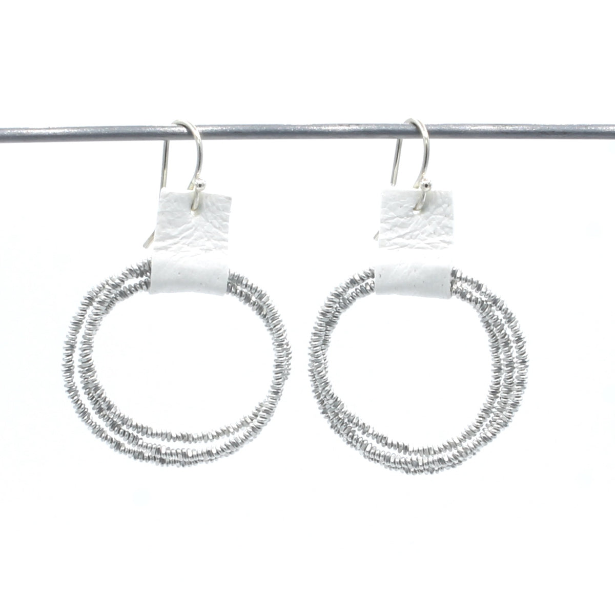 Gnistra Hoop Earrings