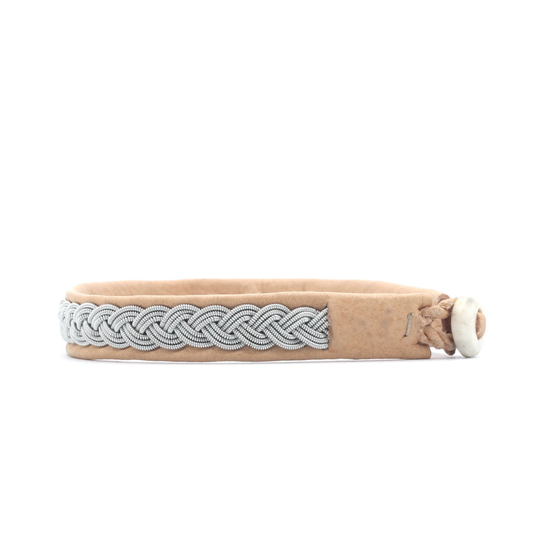 Tundra in Natural 7"